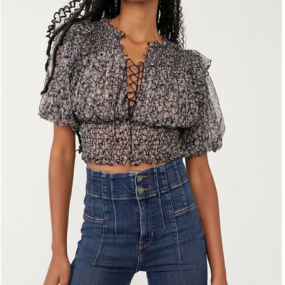 Free People Beatrice Floral Print Cross Tie Neck Ruffle Puff Sleeves Smocked Hem - Picture 1 of 9